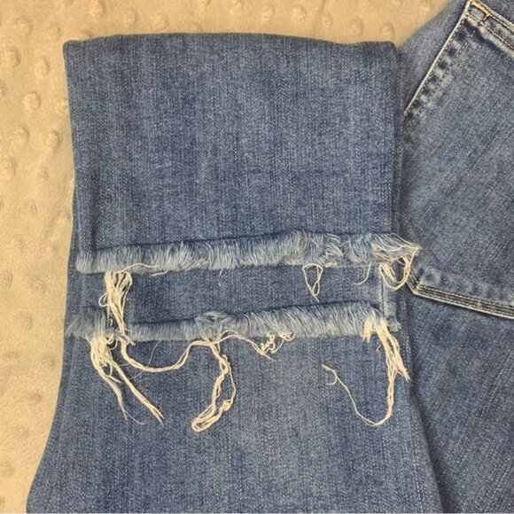 Women’s Paige Brigitte Crop Jeans Light Wash Mid Rise Distressed Hems Size 29 - Picture 7 of 11